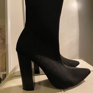 STEVE MADDEN (YEEZY style) Heel Boots